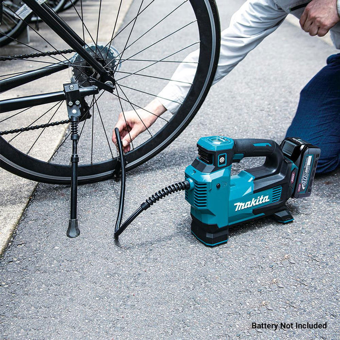Makita 40V Max 161psi. Inflator - Tool Only