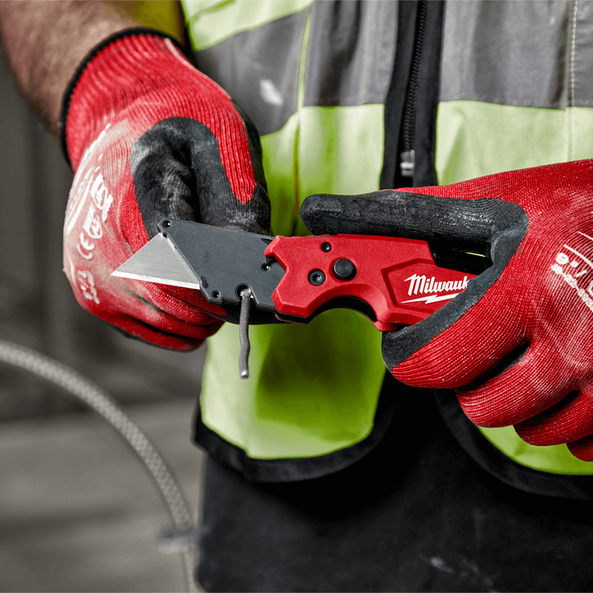 Milwaukee FASTBACK 6-in-1 Folding Utility Knife