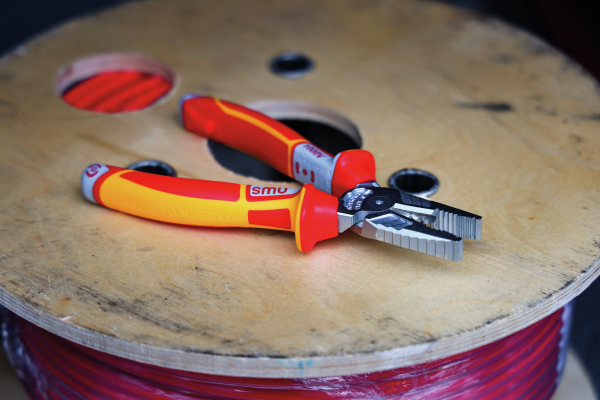 NWS 1093-49-VDE-180 High Leverage Combination Pliers CombiBolt 180mm