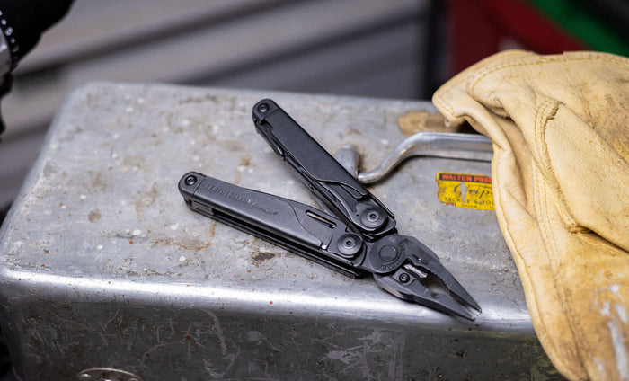 Leatherman 21 Tool Surge® Multi-Tool Black with Molle Sheath