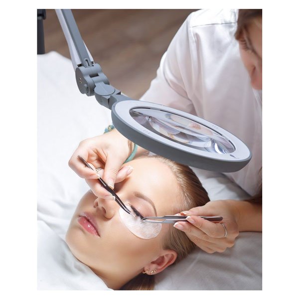 Daylight IQ Magnifying LED Lamp