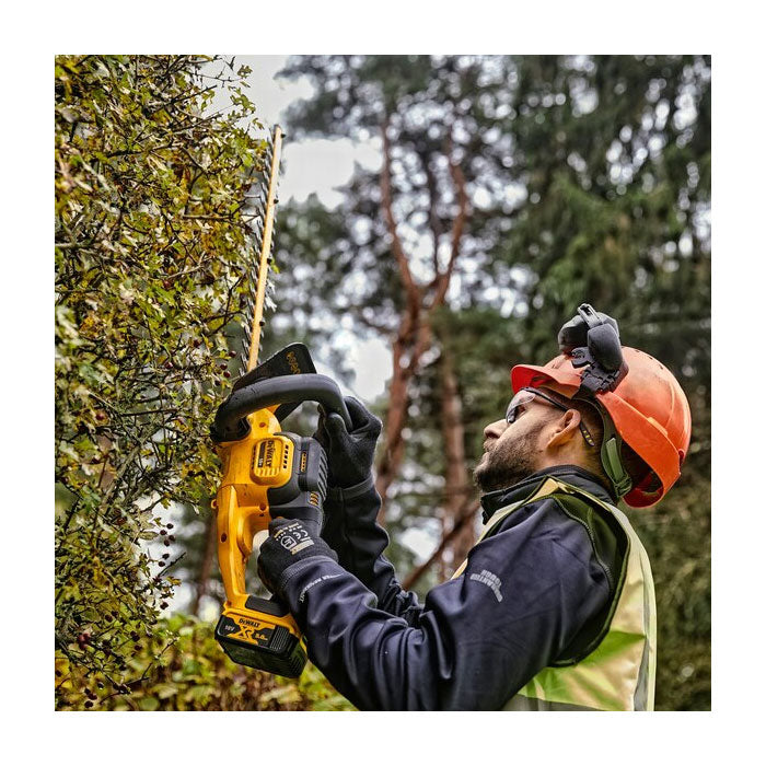 Dewalt 18V XR 550mm Hedge Trimmer - Bare Unit