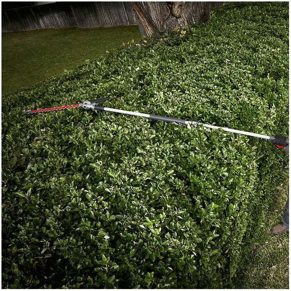 Milwaukee M18 FUEL™ Articulating Hedge Trimmer Attachment