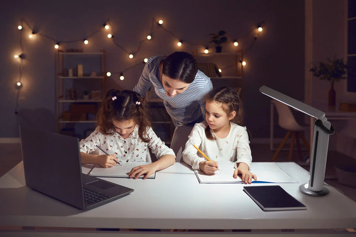 Daylight Twist Portable LED Lamp
