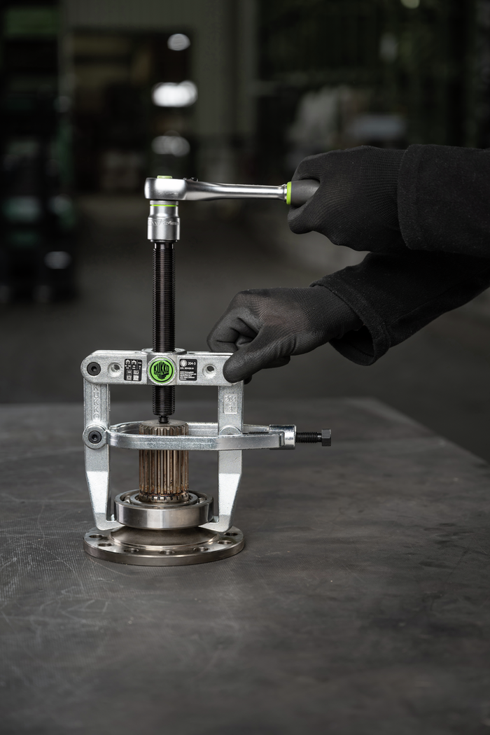 Kukko 2-Arm Bearing Puller with Side Clamp 204-1