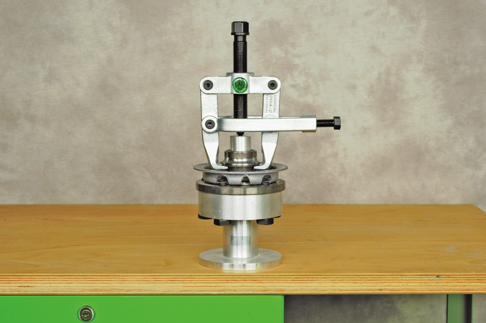 Kukko 2-Arm Bearing Puller with Side Clamp 204-2