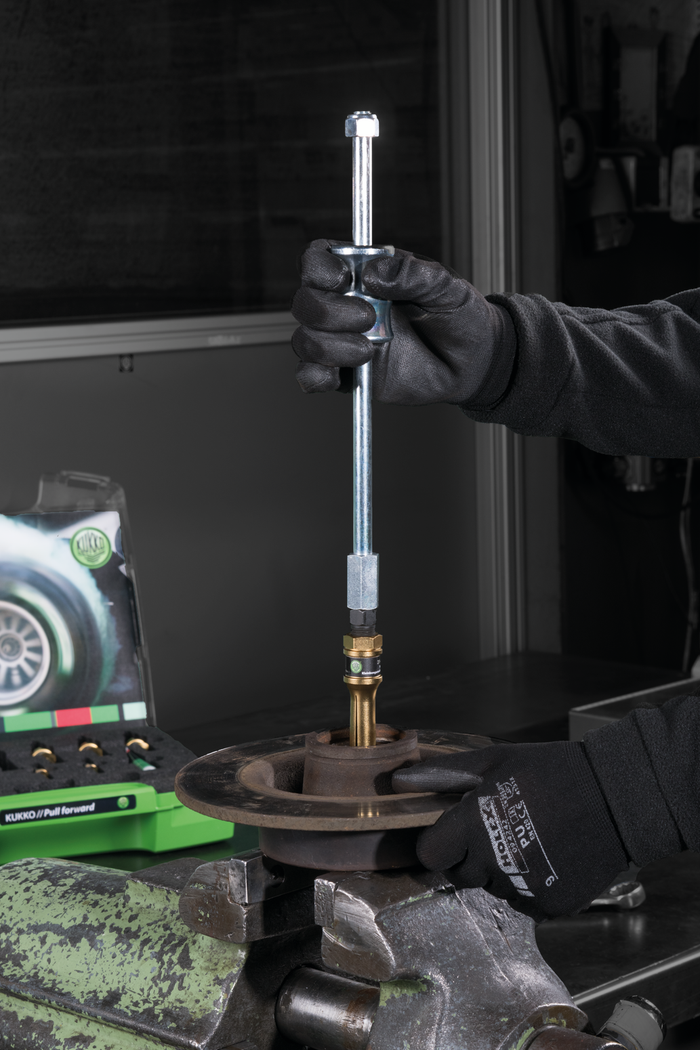 Kukko Sliding Hammer Device with 0.5 kg Impact Weight
