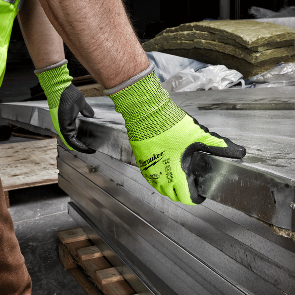 Milwaukee High-Visibility Cut Level 4 Glove - XL