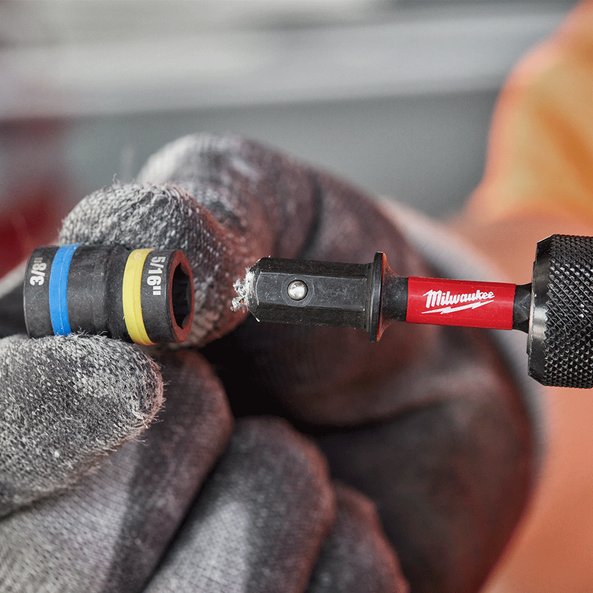 Milwaukee SHOCKWAVE™ QUIK-CLEAR 2-in-1 Magnetic Nut Driver 5/16” & 3/8”