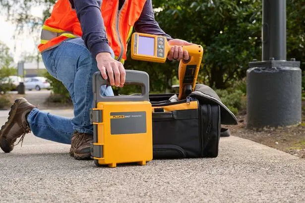 Fluke SmartTrace™ 2082 Core Underground Utility Locator Kit