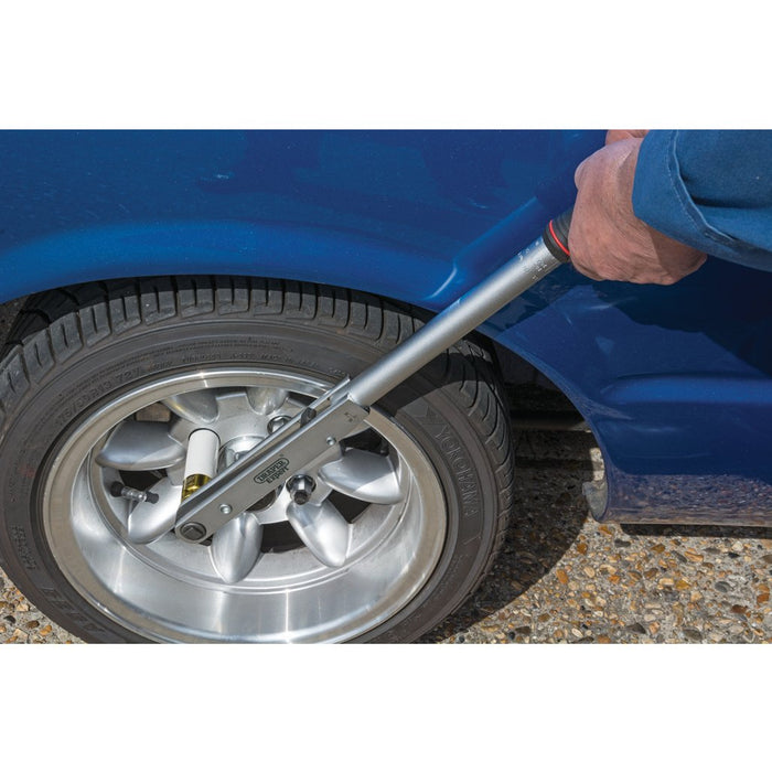 Draper Tools 1/2 Square Drive Push Through Torque Wrench With a Torquing Range of 50-225NM