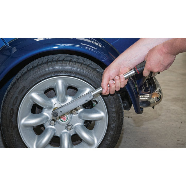 Draper Tools 1/2 Square Drive Push Through Torque Wrench With a Torquing Range of 50-225NM