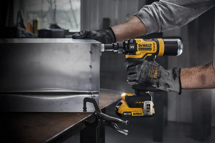 Dewalt 18V XR Brushless 4.8mm Rivet Gun Tool Only DCF403NT-XJ