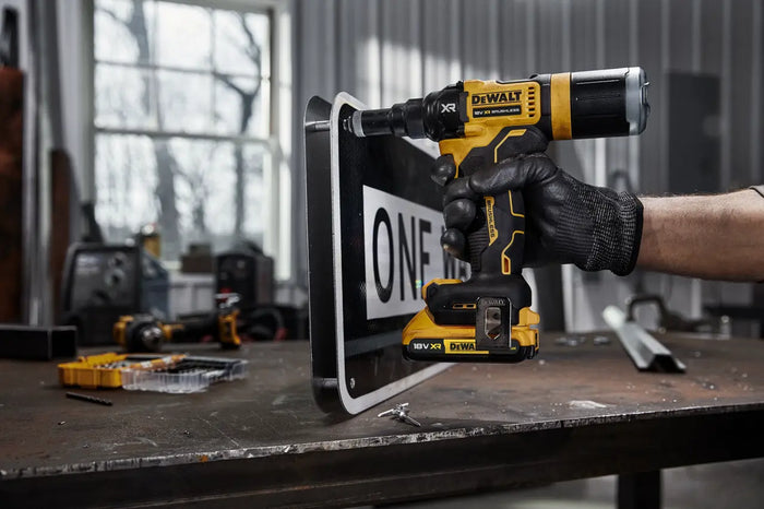 Dewalt 18V XR Brushless 4.8mm Rivet Gun Tool Only DCF403NT-XJ