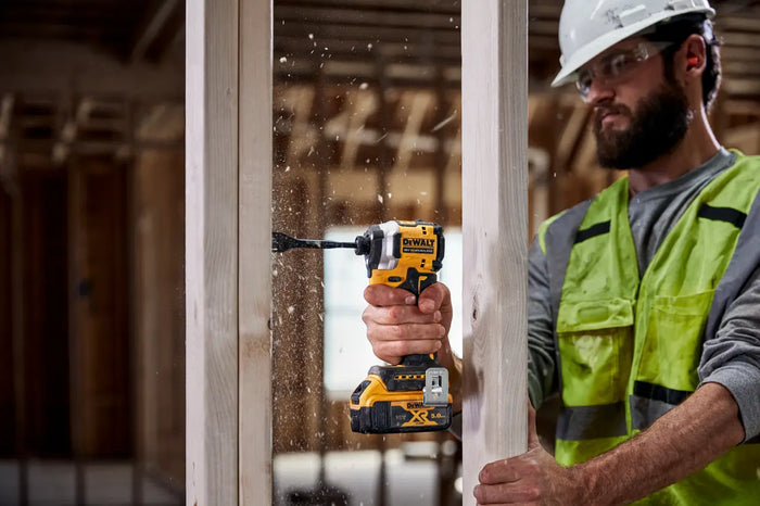 Dewalt 18V XR Brushless 8 Piece Kit 3 x 5.0Ah DCZ801P3-XE
