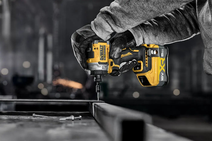 Dewalt 18V/54V XR Brushless Mixed Voltage 4 Piece Kit 5.0Ah/6.0Ah and Flexvolt 6Ah DCZ407P1T1-XE