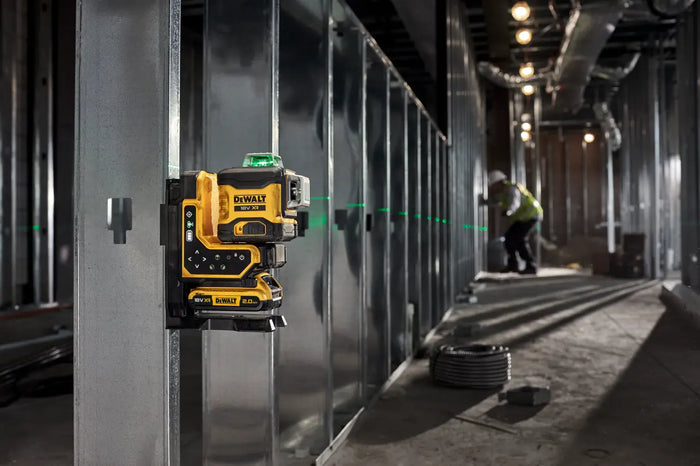 Dewalt 18V XR 3x360° Remote Control Multi Line Laser Kit Green DCLE34035D1-XE