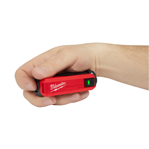 Milwaukee REDLITHIUM USB Rechargeable Portable Power Source & Charger Kit