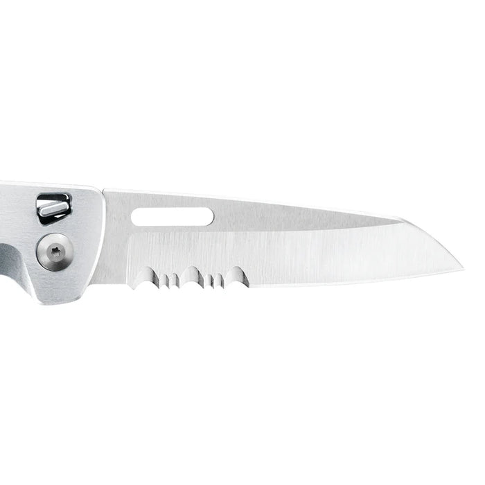 Leatherman 9 Tool FREE™ K4X Pocket Knife / Multi-Tool Silver
