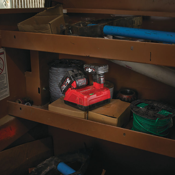 Milwaukee M18 FUEL™ Outdoor Power Head with Line Trimmer Attachment Kit (2x 8.0Ah)