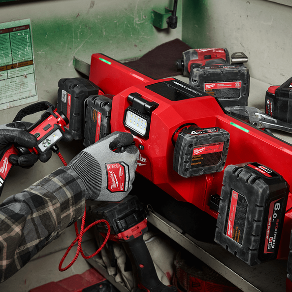 Milwaukee M12™ & M18™ Site Box Rapid Charger M12-18SBC4