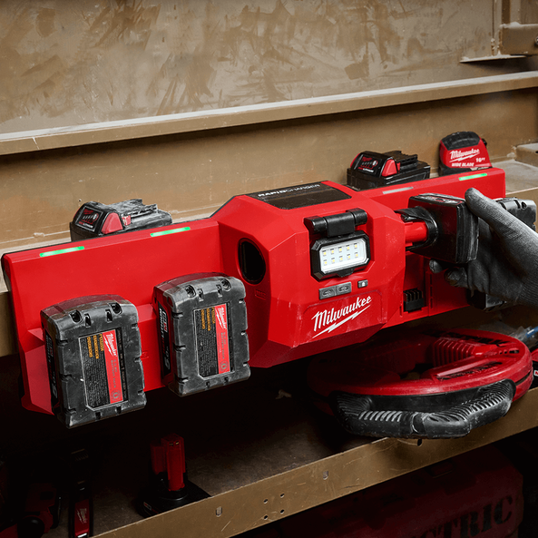 Milwaukee M12™ & M18™ Site Box Rapid Charger M12-18SBC4