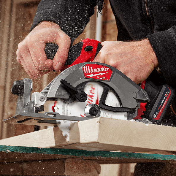 Milwaukee M12 Fuel 140mm Circular Saw (Tool Only)