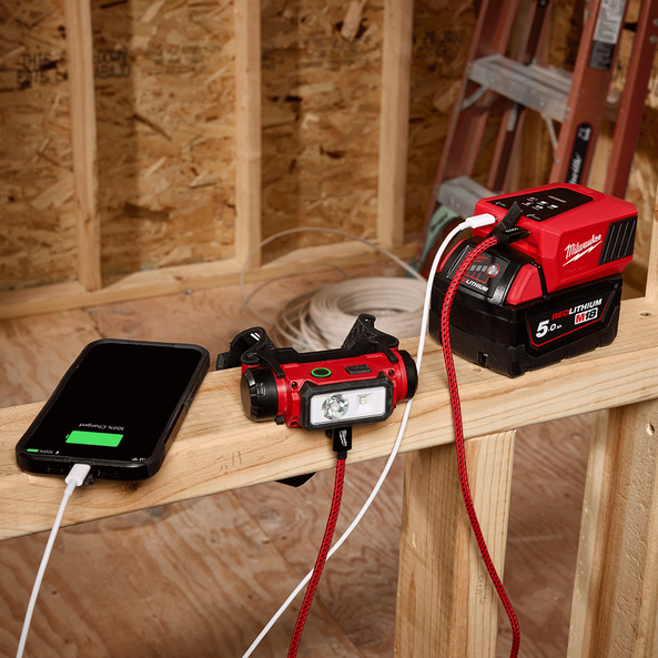 Milwaukee M18™ TOP-OFF Bidirectional Charger & Power Supply M18BC