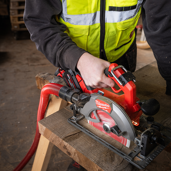Milwaukee M18 FUEL™ 184mm Circular Saw (Tool Only) M18FCS66G30