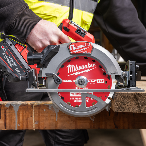 Milwaukee M18 FUEL™ 184mm Circular Saw (Tool Only) M18FCS66G30