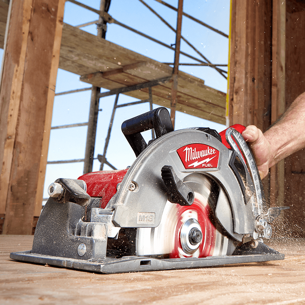 Milwaukee M18 FUEL™ 184mm Rear Handle Circular Saw (Tool Only)