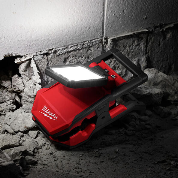 Milwaukee M18™ Pivoting Area Light (Tool Only) M18PAL20