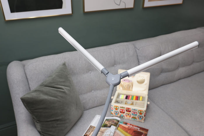 Daylight DuoPro Floor Lamp