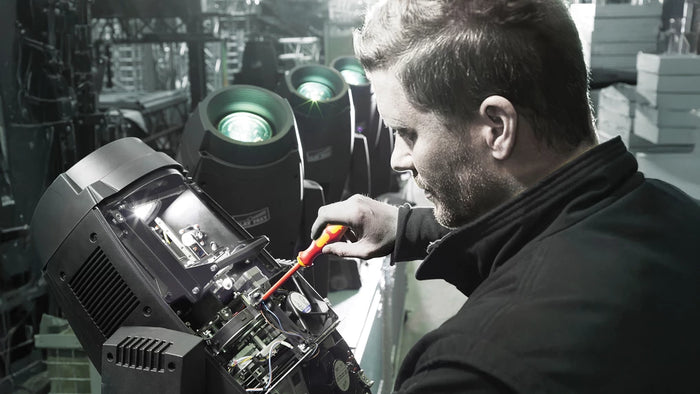 Wera Kraftform Kompakt VDE 17 Universal 1 Tool Finder 17 Piece 006611