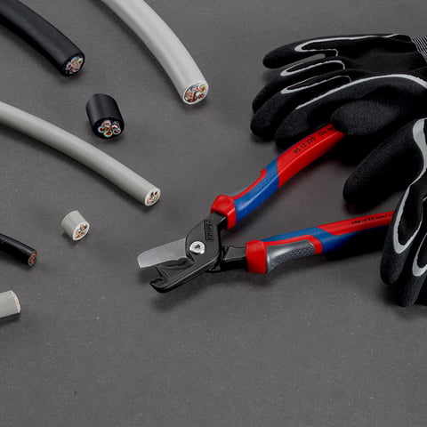 Knipex 95 12 225 StepCut XL Cable Shears with Step Cut