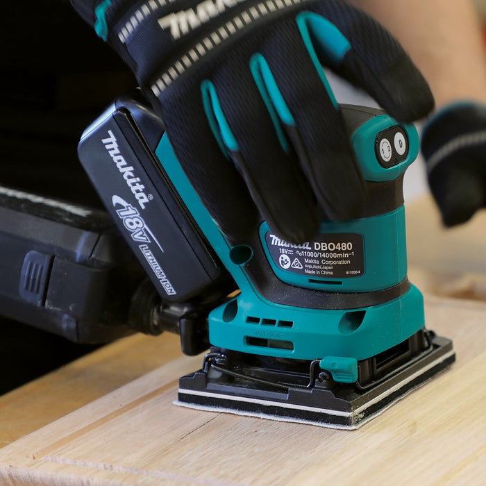 Makita 18V 1/4 Sheet Finishing Sander Kit