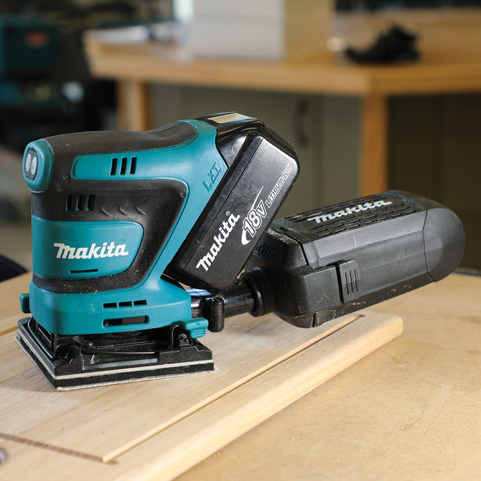 Makita 18V 1/4 Sheet Finishing Sander Kit