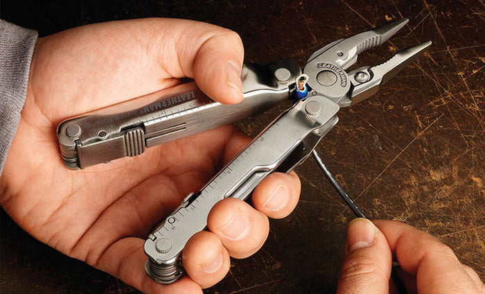 Leatherman 19 Tool Supertool 300 Stainless Nylon Button Sheath Box