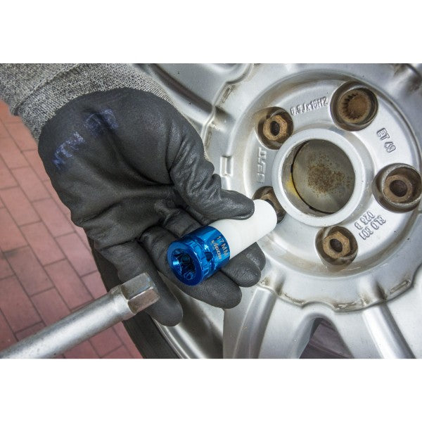 Vigor 1/2in Drive 17mm Impact Socket V2472