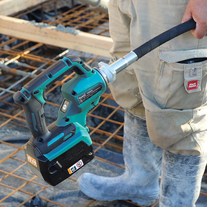 Makita 40V Max Brushless 1200mm (38mm dia.) Concrete Vibrator - Tool Only
