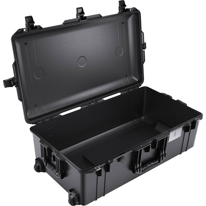 Pelican 1615 Air Travel Case - Black - With Foam (828 x 467 x 280mm)