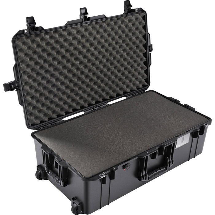 Pelican 1615 Air Travel Case - Black - With Foam (828 x 467 x 280mm)