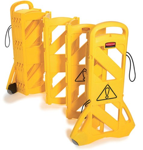 Brady Mobile Safety Barrier, H1016 x L3960 x W254mm, Polyethylene, Yellow
