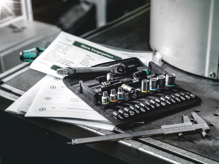 Wera 8100 Metal Ratchet Set With Push-Through Square 1/4