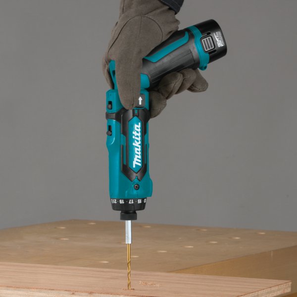 Makita 7.2V Driver Drill Kit