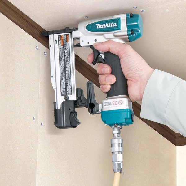 Makita Pneumatic 23Ga Pin Nailer (Skin Only)