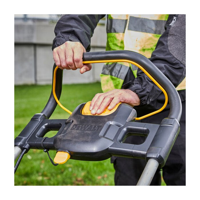 Dewalt 2 X 18V XR Brushless Lawn Mower 5Ah Kit 2 X 18V
