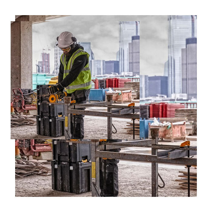 Dewalt 54V XR FLEXVOLT Brushless 125mm Angle Grinder - Bare Unit DCG418N-XJ