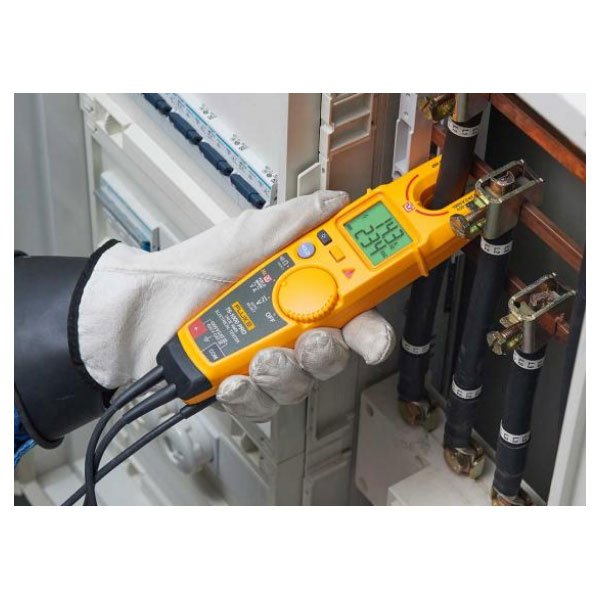 Fluke T6-1000 PRO Electrical Tester with Fieldsense & Flat Tipped Probes