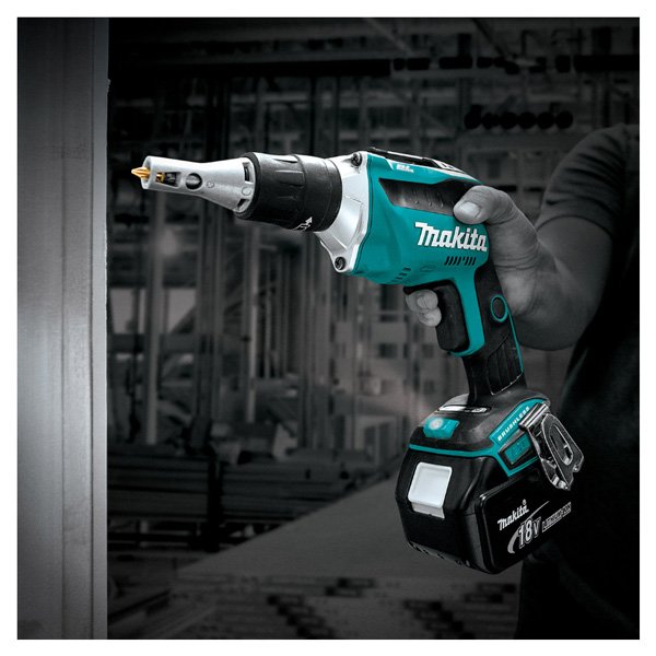 Makita 18V LXT Li-ion Cordless Brushless Screwdriver - Tool Only